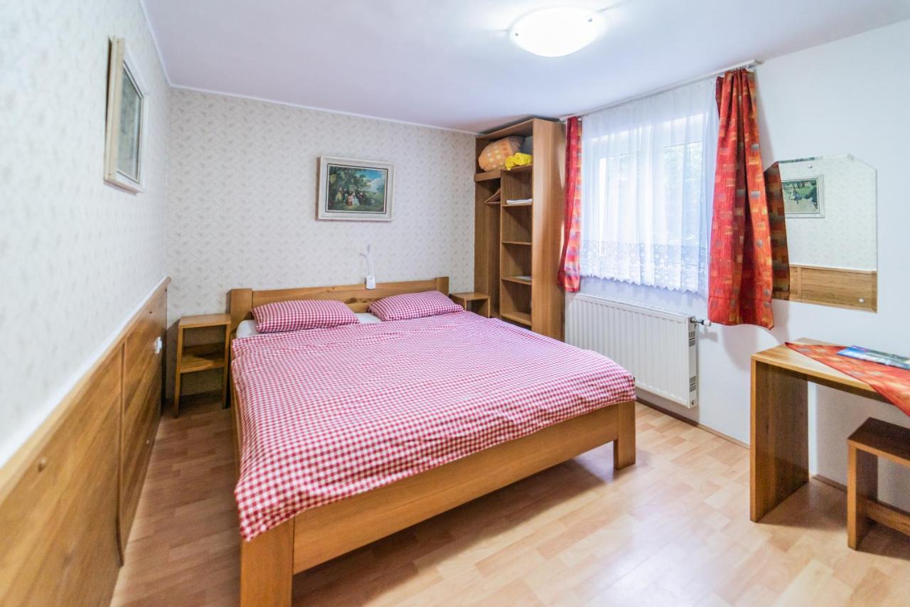 Panorama B&B プトゥイ 部屋 写真