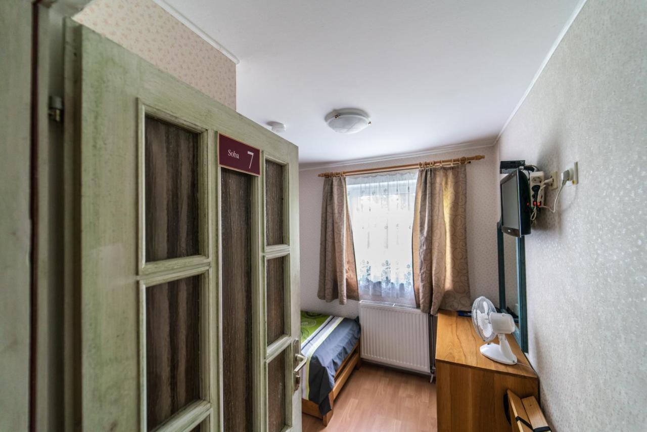 Panorama B&B プトゥイ 部屋 写真