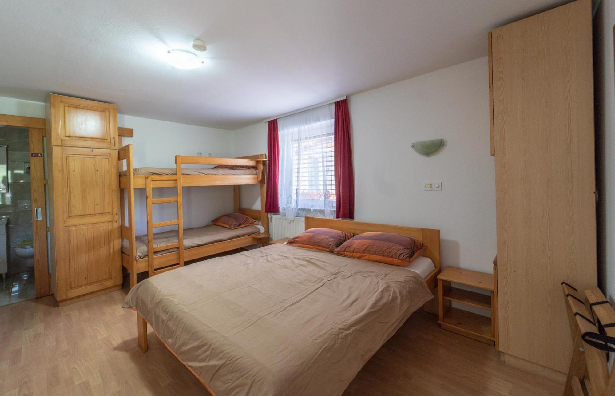 Panorama B&B プトゥイ 部屋 写真