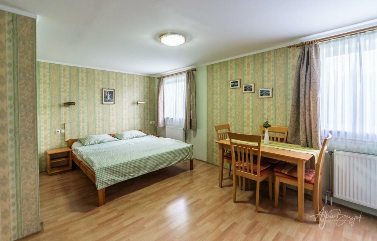 Panorama B&B プトゥイ エクステリア 写真